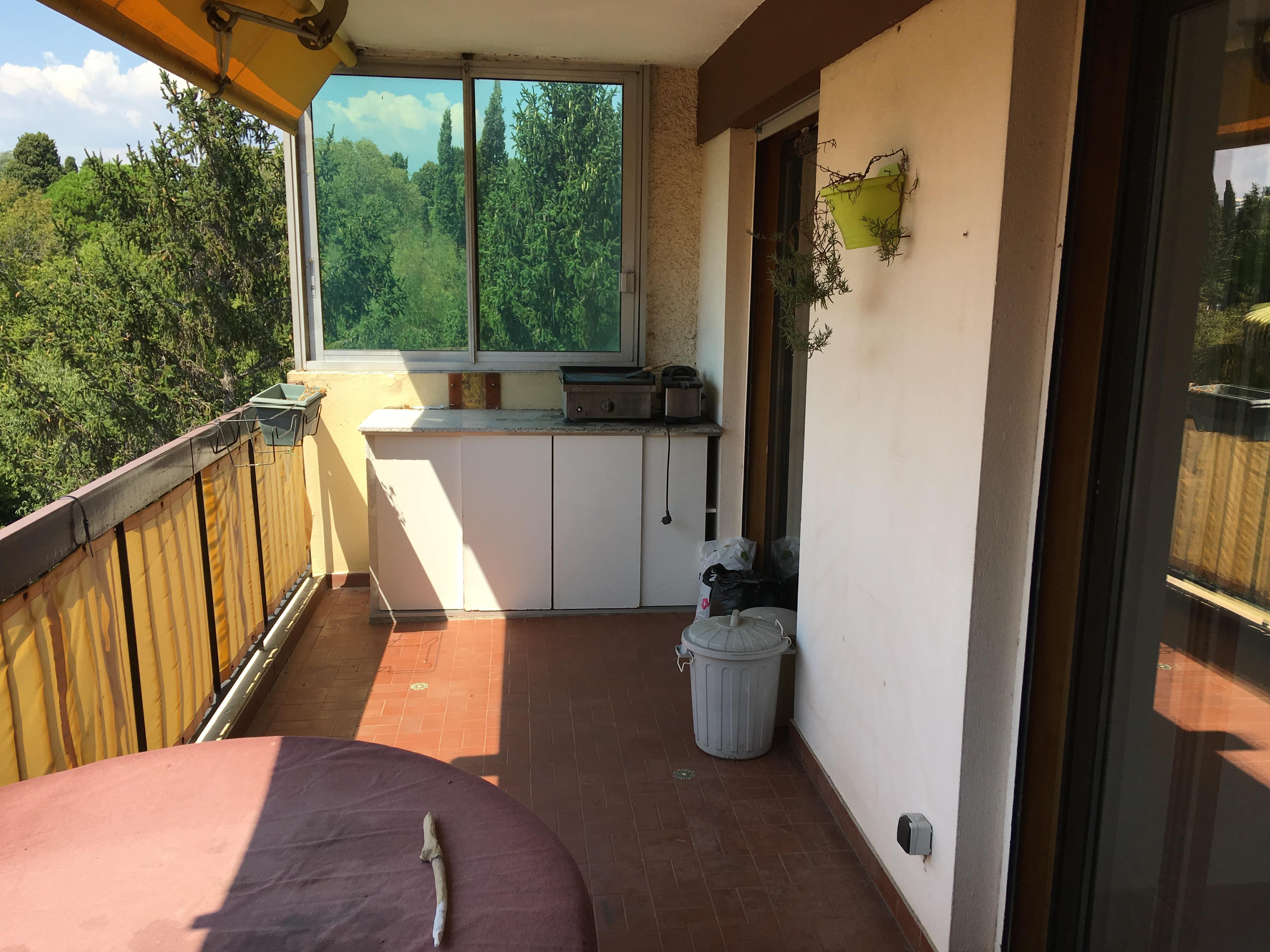 Terrasse côté salon